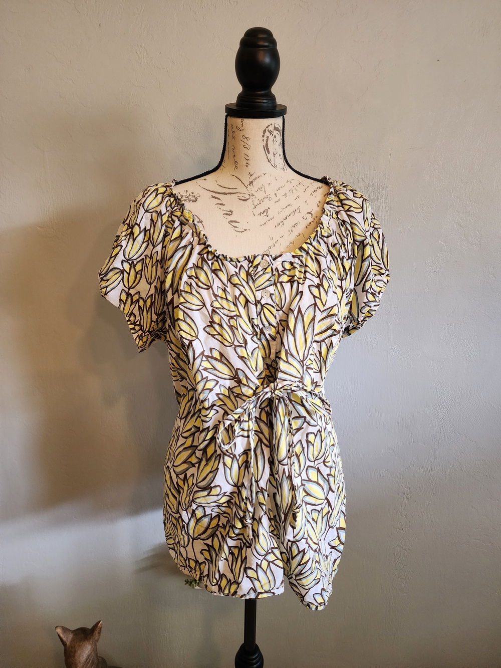 The Limited White and Yellow Leaf-Print Puff Sleeve Tie-Waist Blouse